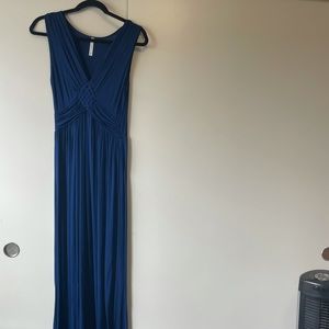 Gilli blue maxi dress
